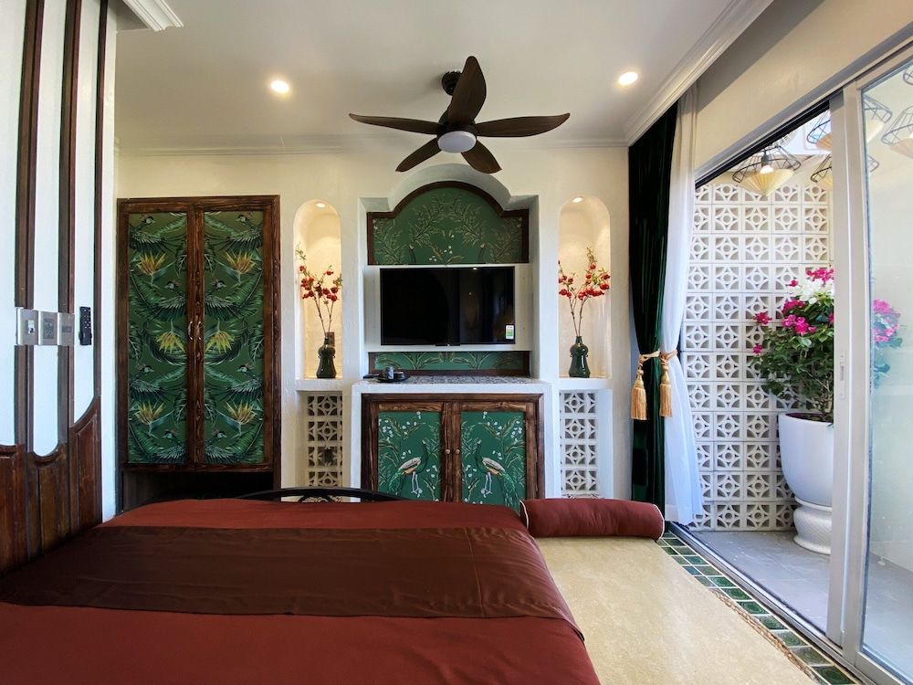 Family Double Room Single Use
