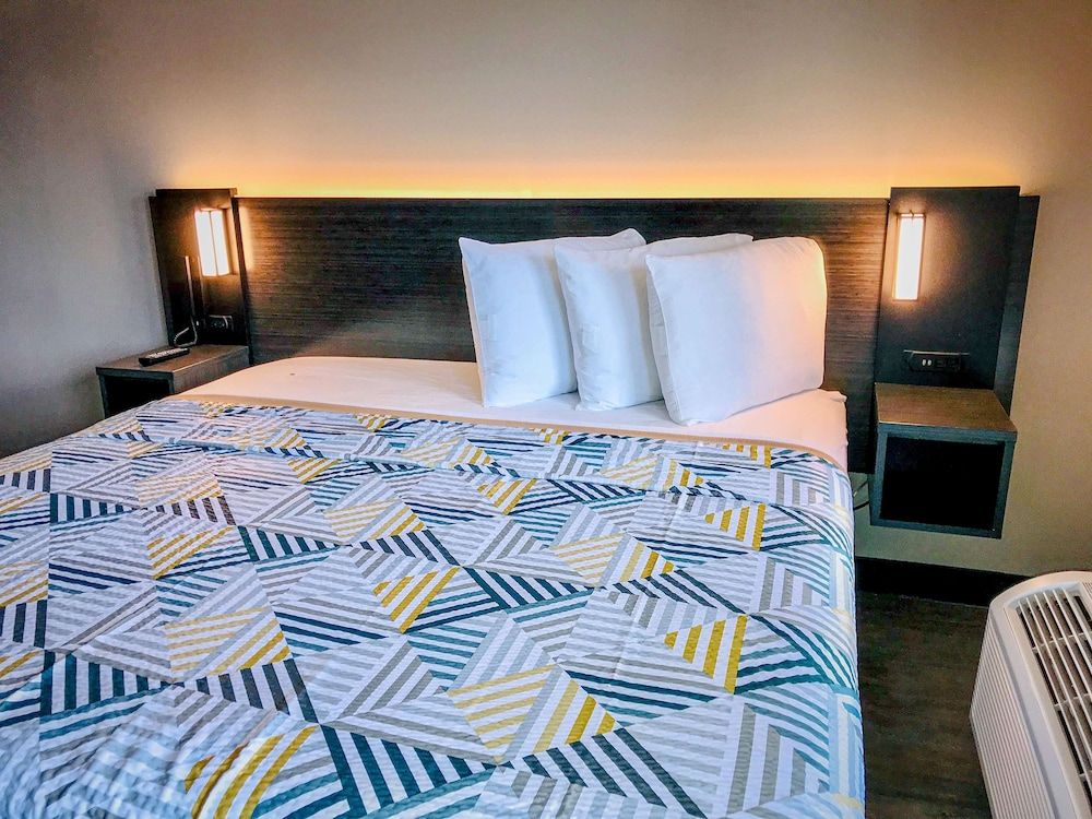 undefined Studio 6 Dublin, GA 8