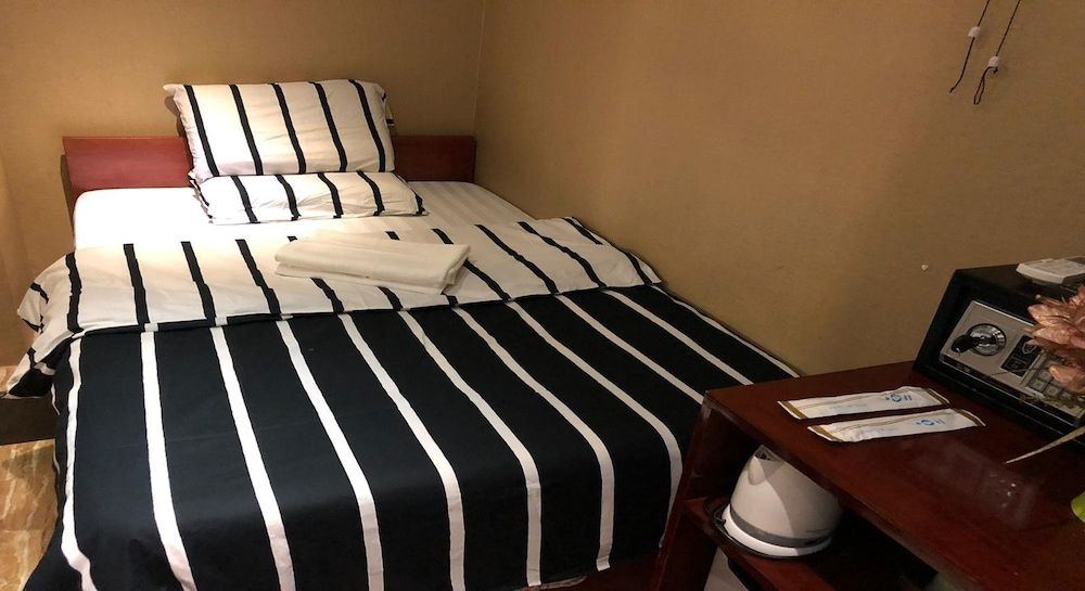 Rich Hostel Standard Double Room 28