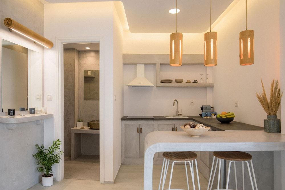 undefined Light Blue Window Kamari 10