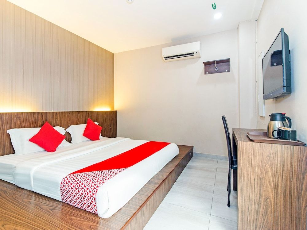 Deluxe Suite