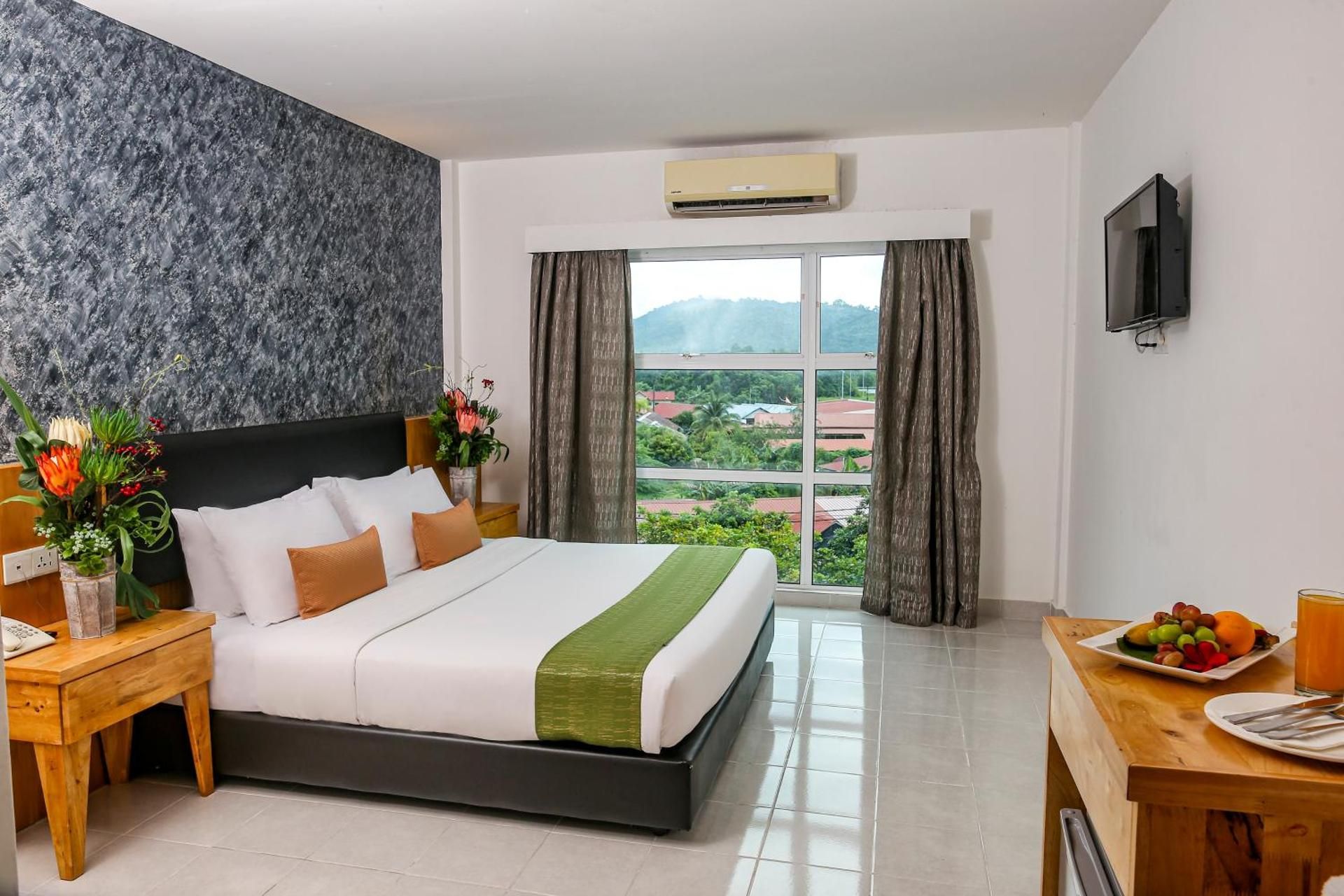 Langkapuri Resort Langkawi Deluxe King Room without Balcony