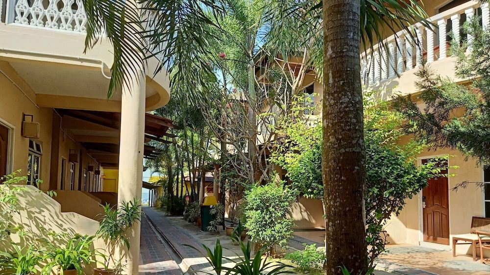 undefined Langkapuri Resort Langkawi 4