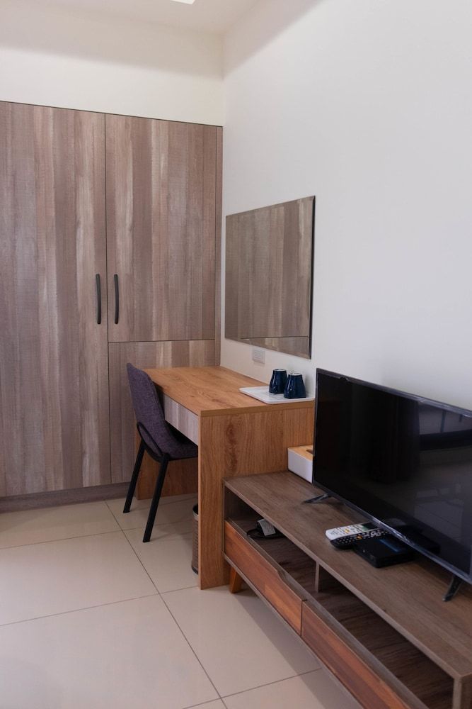 TungShiang Standard Double Room, 1 Double Bed, Balcony, Mountain View 10