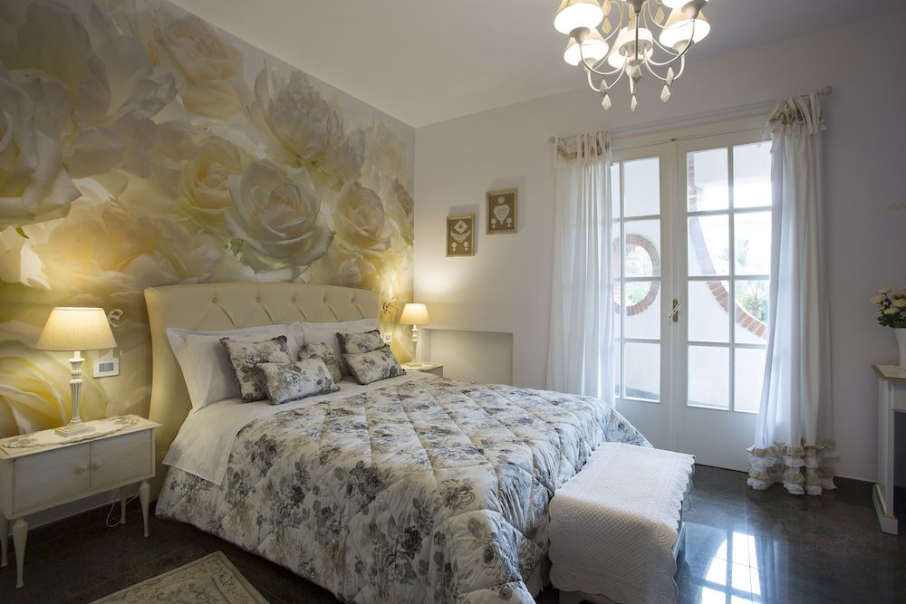 Luxury Triple Room, Patio, Pool View