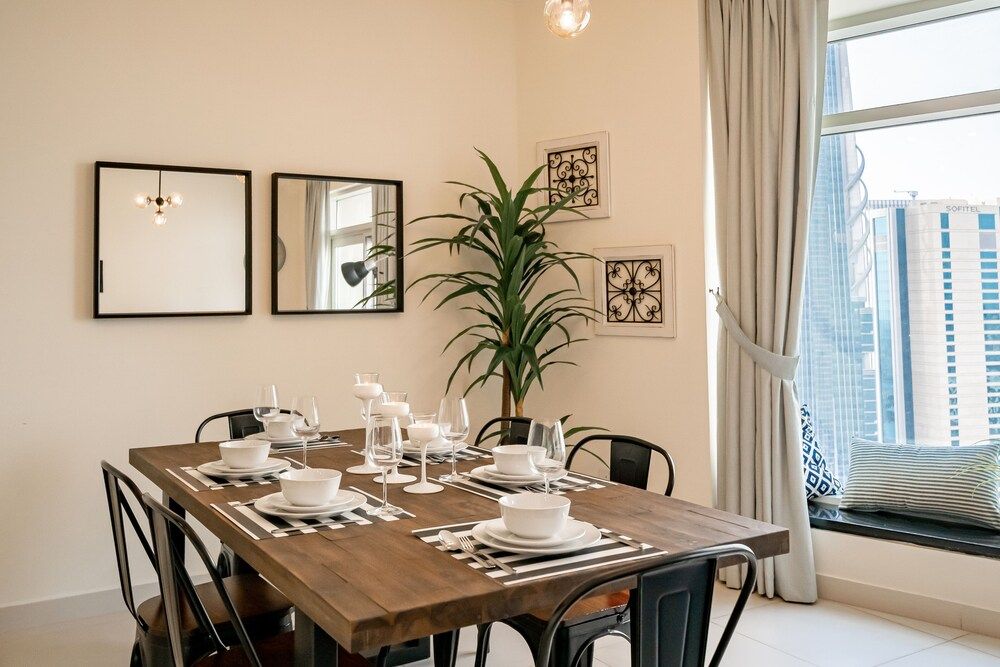 undefined HiGuests - The Lofts Tower 5