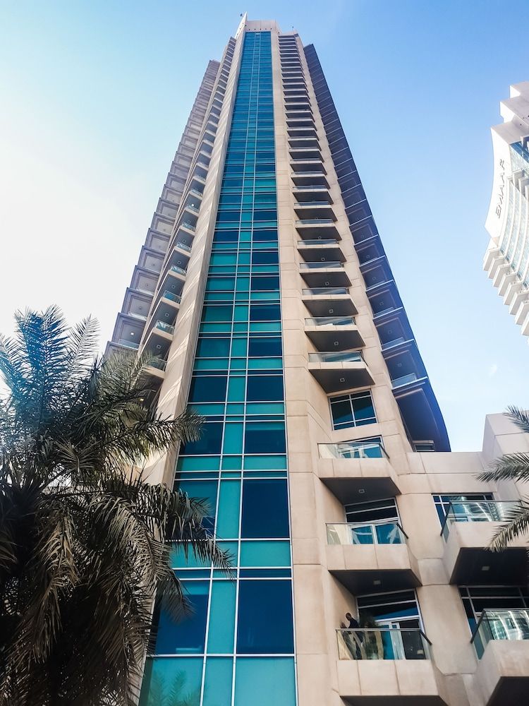 undefined HiGuests - The Lofts Tower 2