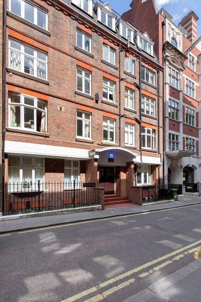 undefined Charming Covent Garden Apartment