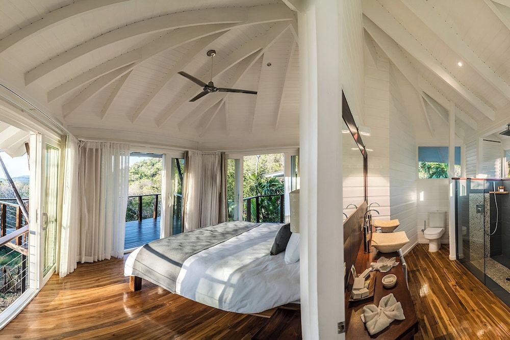 Mikado Natural Lodge Comfort Bungalow, Hill View 3