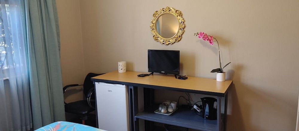 undefined Happy Home Woodstock 8