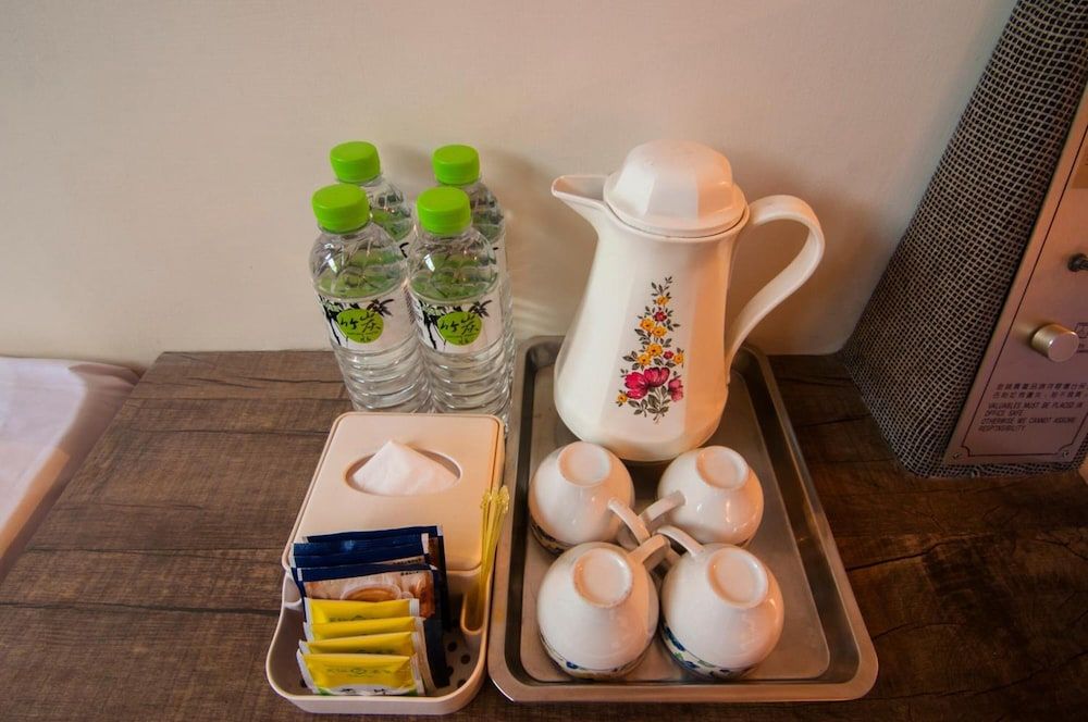 Dahua Hotel Quadruple Room 27