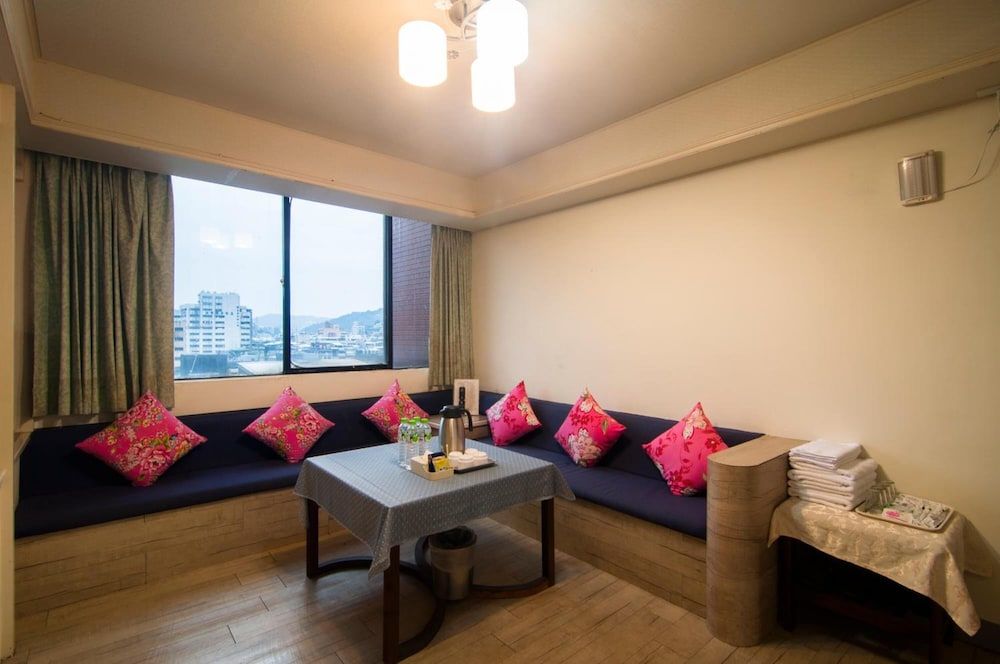 Dahua Hotel Twin Room 14