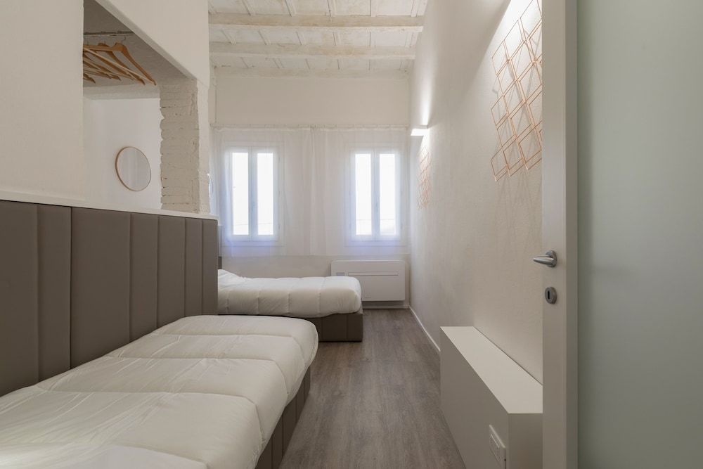 undefined Cestello Suite by Mmega