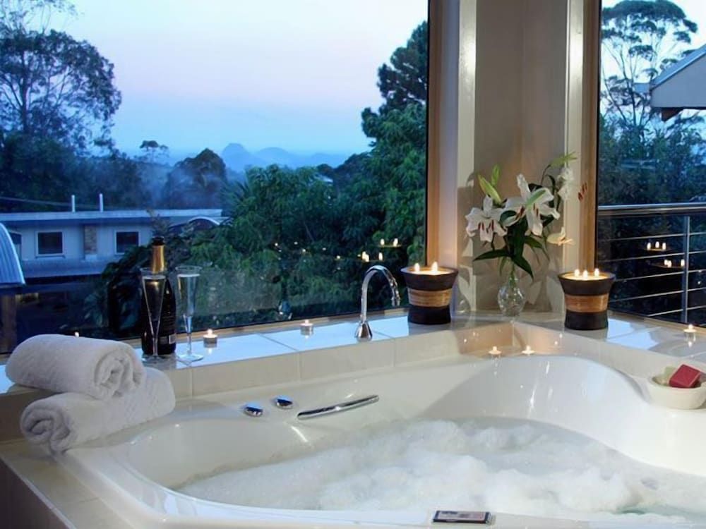 Maleny Terrace Cottages Penthouse, 2 Bedrooms, Mountain View 7