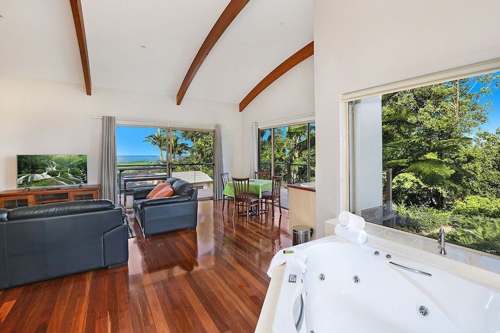 Maleny Terrace Cottages Penthouse, 2 Bedrooms, Mountain View 3