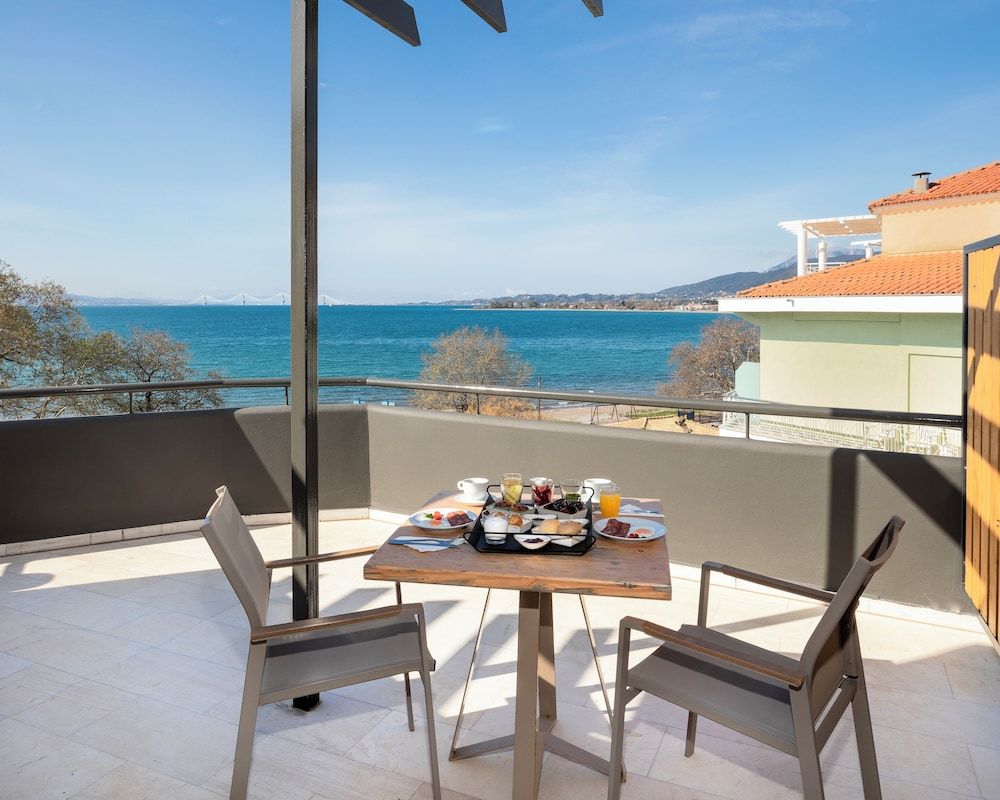 Nafpaktos Hotel Comfort Double Room 4