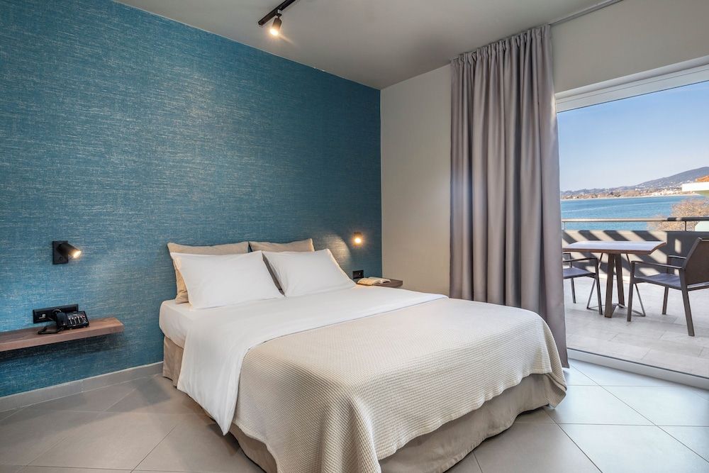 Nafpaktos Hotel Comfort Double Room 3