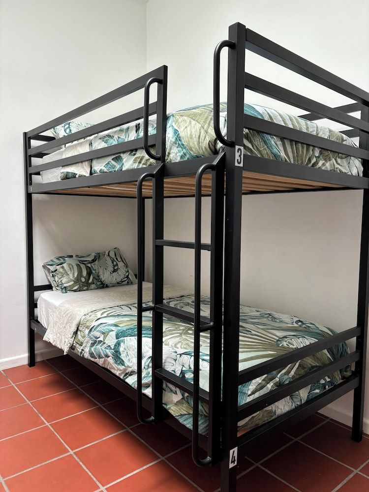 St Kilda Accommodation - Hostel Bed in 4 Bed Mixed Dormitory Room 2