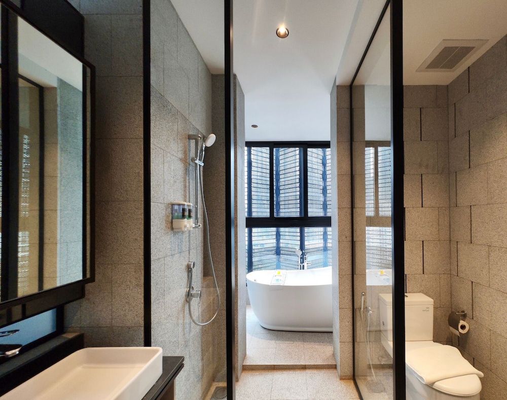 Scarletz Suites KLCC by Mykey Scarletz Studio with Bathtub 12