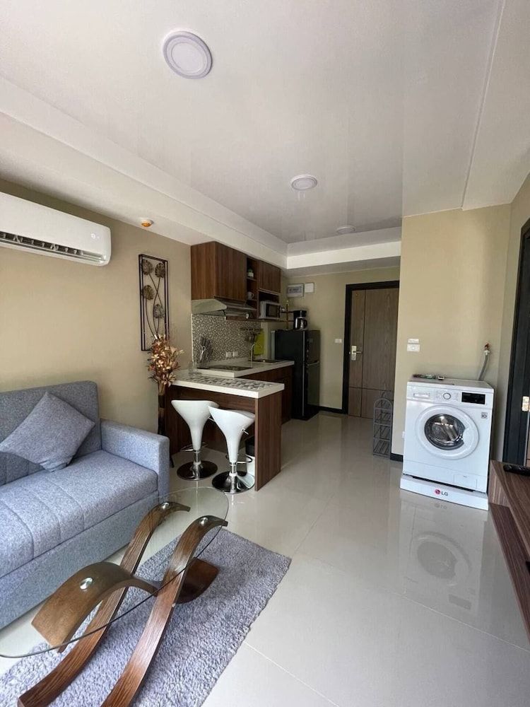 Naiharn Pearl Condo Hotel by Villacarte 1 Bedroom Mountian View 2