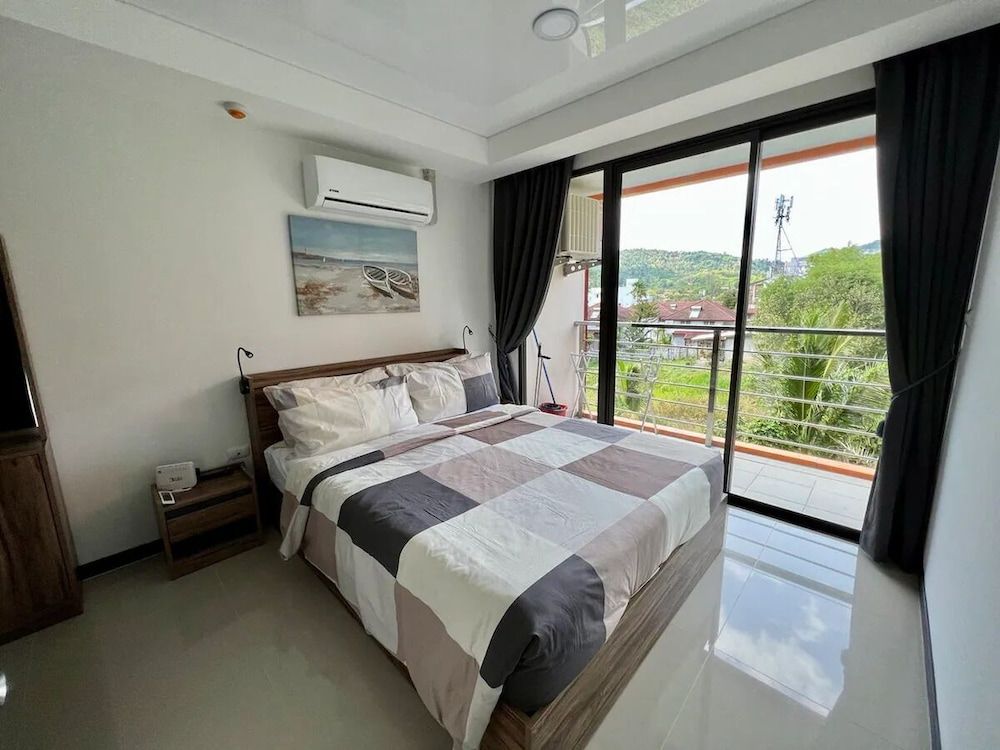 undefined Naiharn Pearl Condo Hotel by Villacarte 2