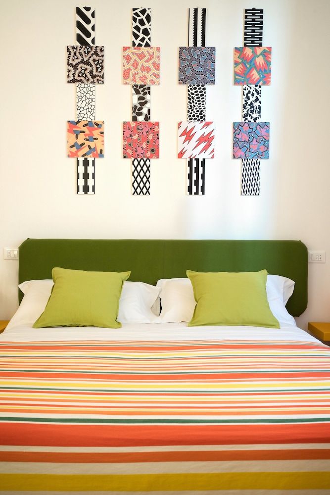 Zip b&b in Florence Triple Room (80s) 3