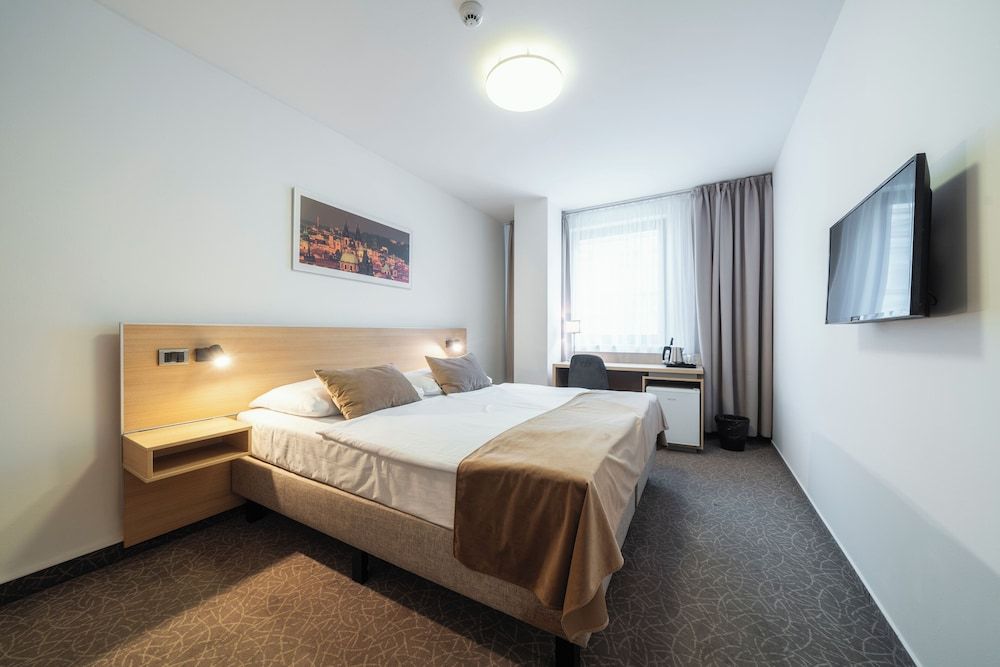 Hotel Ehrlich Prague Standard Double or Twin Room 7