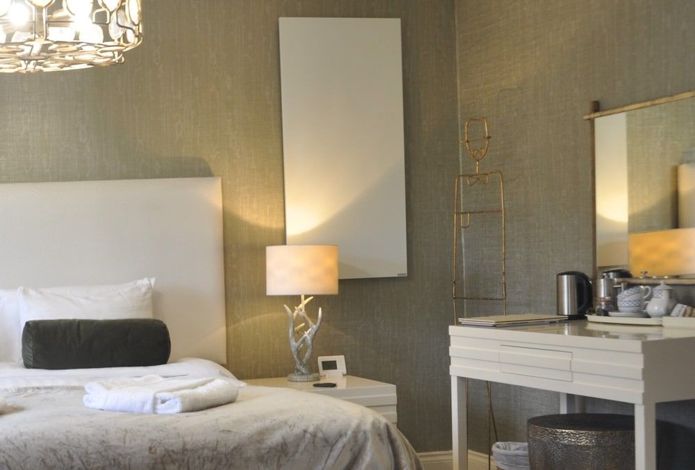 Rowen Suite