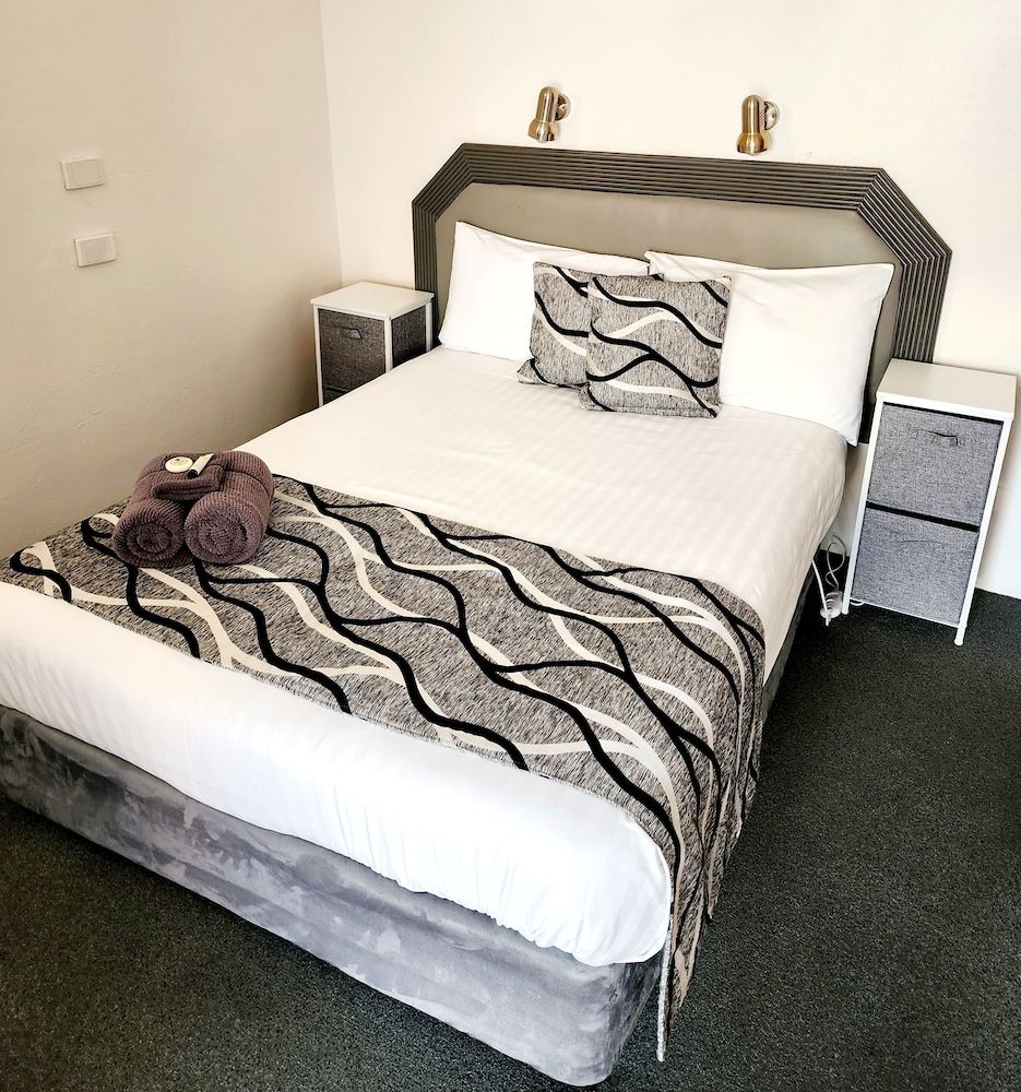 Standard Room, Non Smoking (Petite Standard Double)