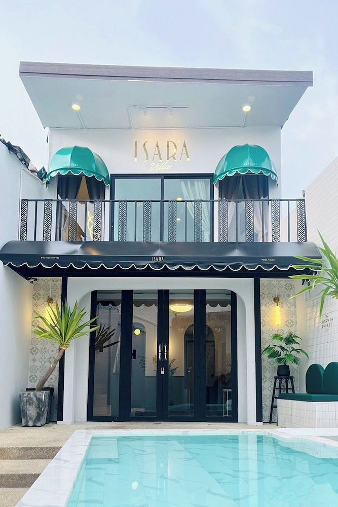 undefined Isara Boutique Hotel and Cafe
