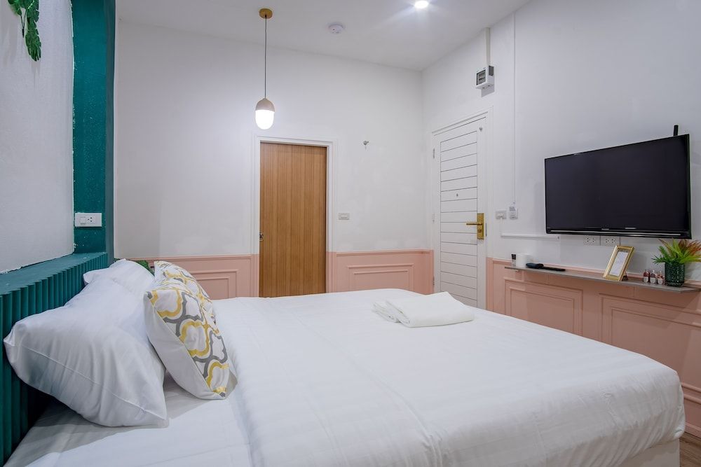 undefined Isara Boutique Hotel and Cafe 8