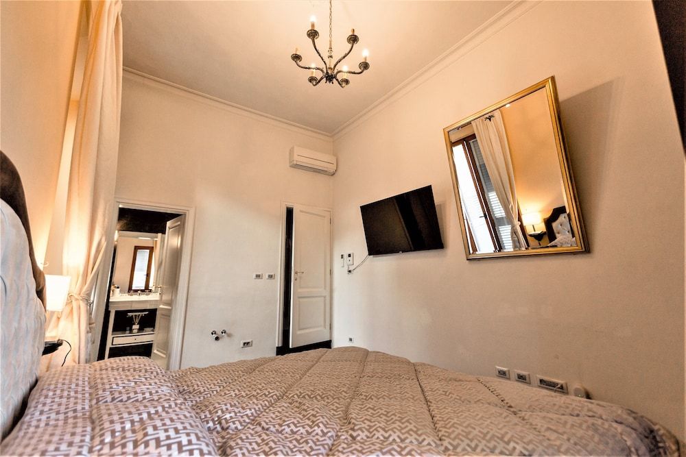 undefined Borgo Pinti Suites Le Stanze dei Nobili 4