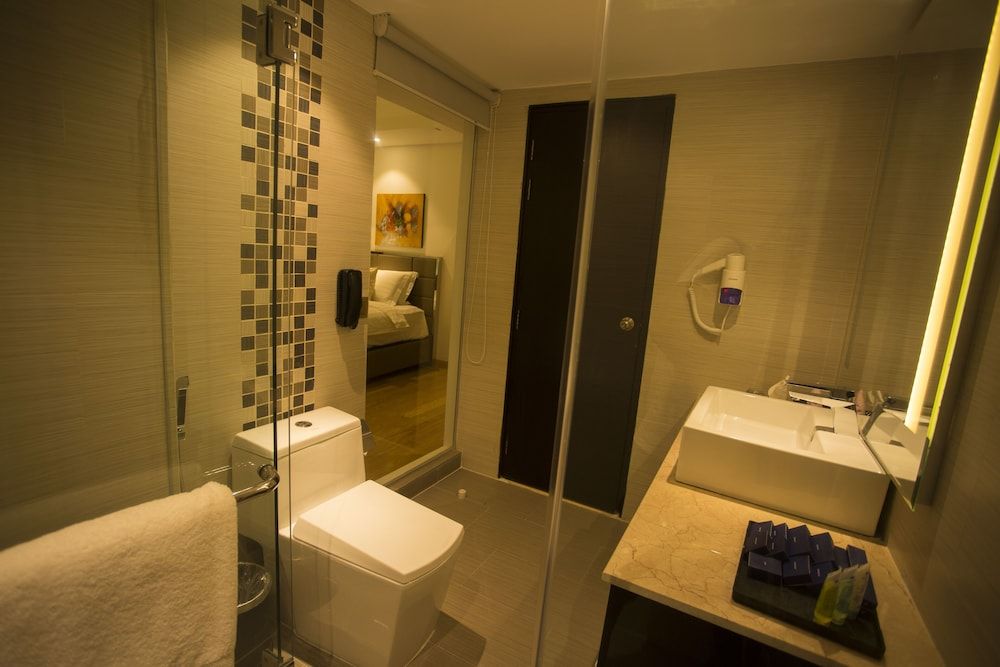 Golden Tulip The Grandmark Dhaka Superior Double Room 8