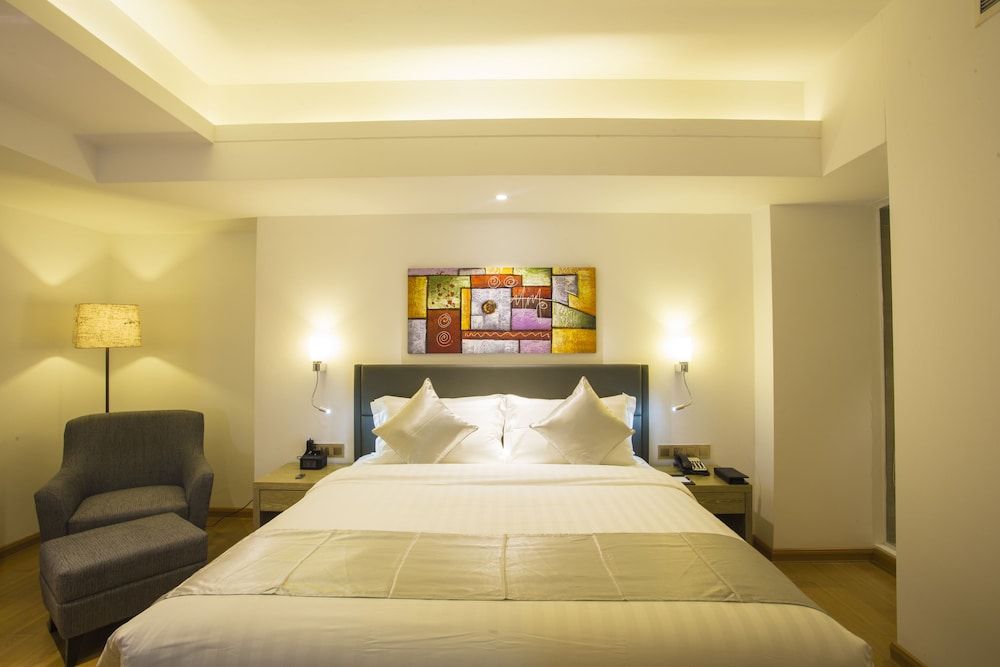 Golden Tulip The Grandmark Dhaka Superior Double Room 2