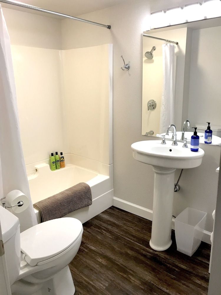 Mandala Springs Wellness Retreat Center Alder Lodge - Tranquil Valley Retreat 3