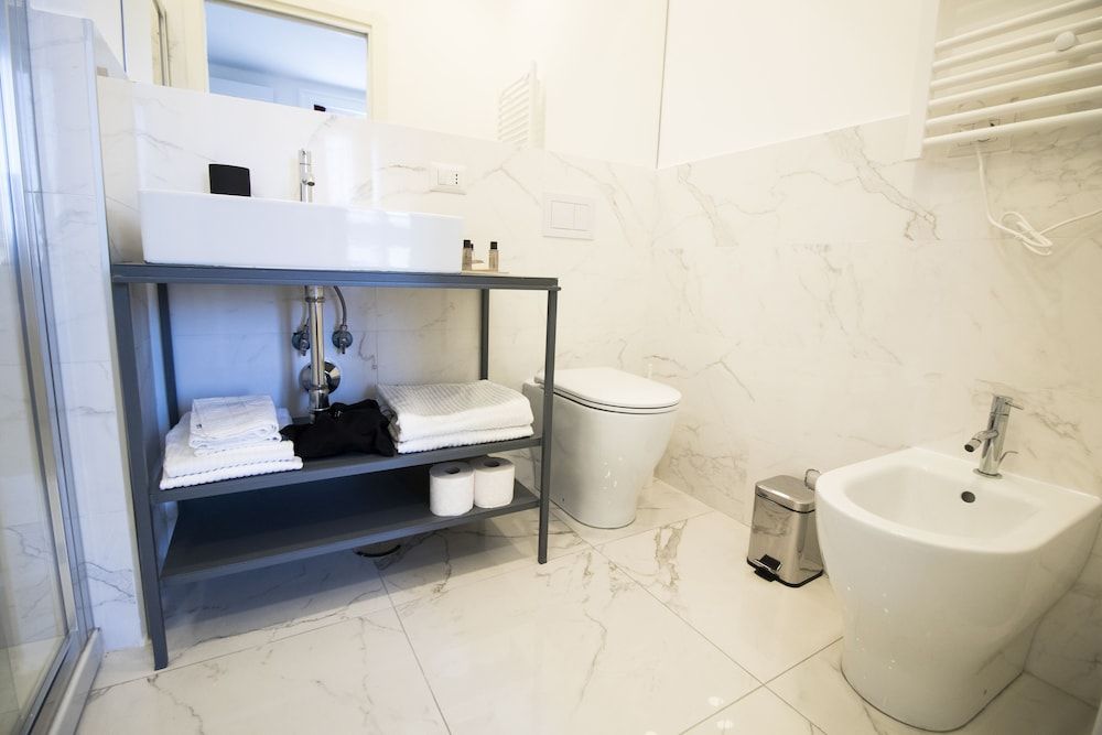 Le Angioine Rooms Romantic Double Room 4