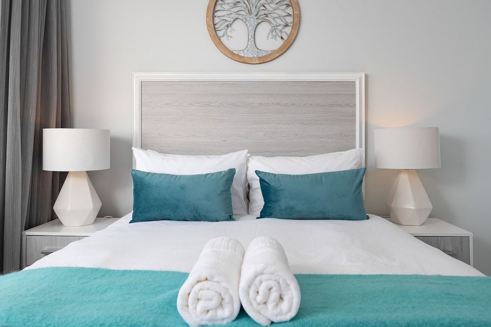 undefined Saratoga 304 3