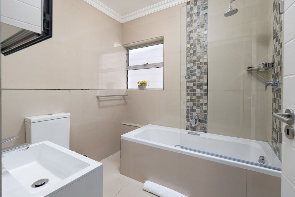 Saratoga 304 Premier Apartment, 2 Bedrooms 13