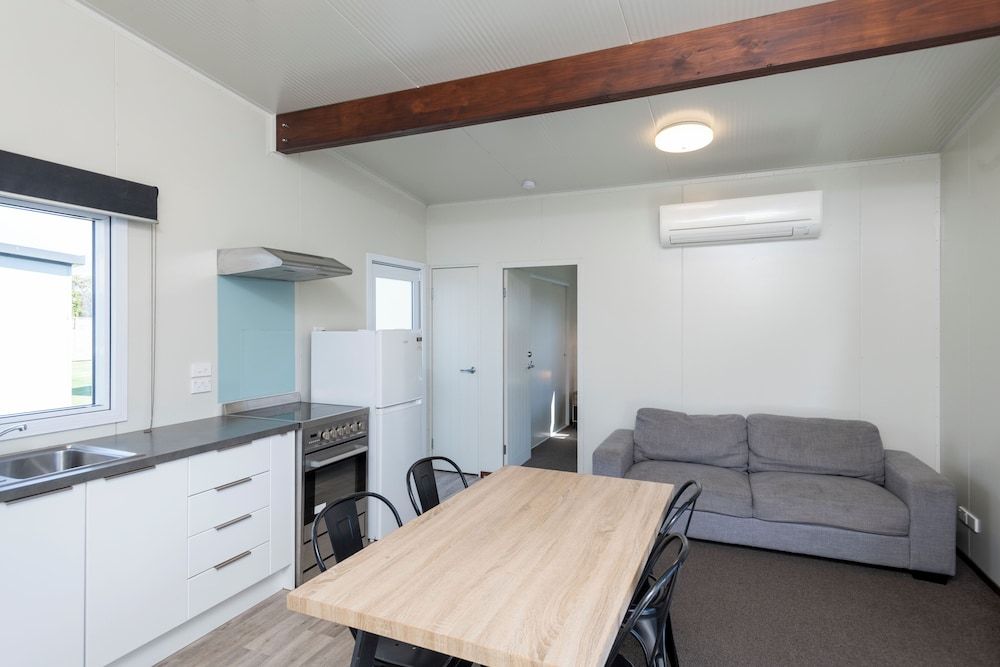 Whakatane Holiday Park Premium Apartment, 2 Bedrooms, Non Smoking, Private Bathroom 11
