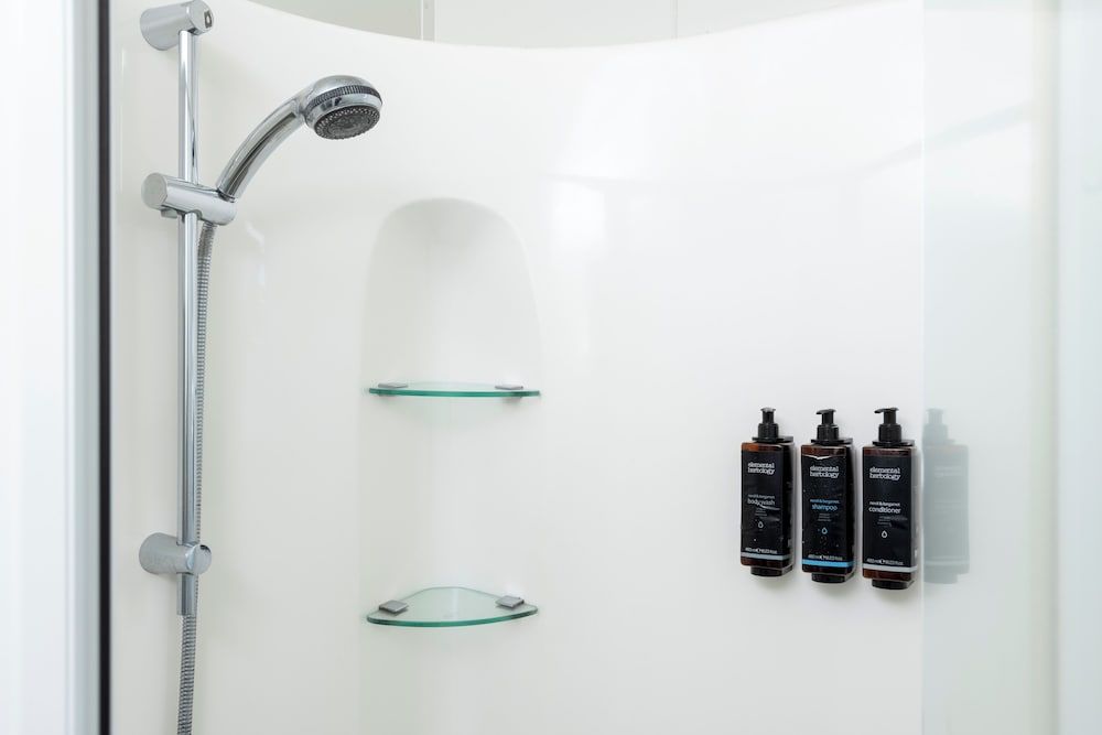 Whakatane Holiday Park Premium Apartment, 2 Bedrooms, Non Smoking, Private Bathroom 9