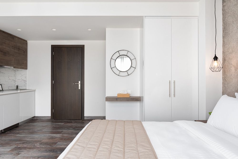 Athenian Spirit Standard Room, 1 Queen Bed 2