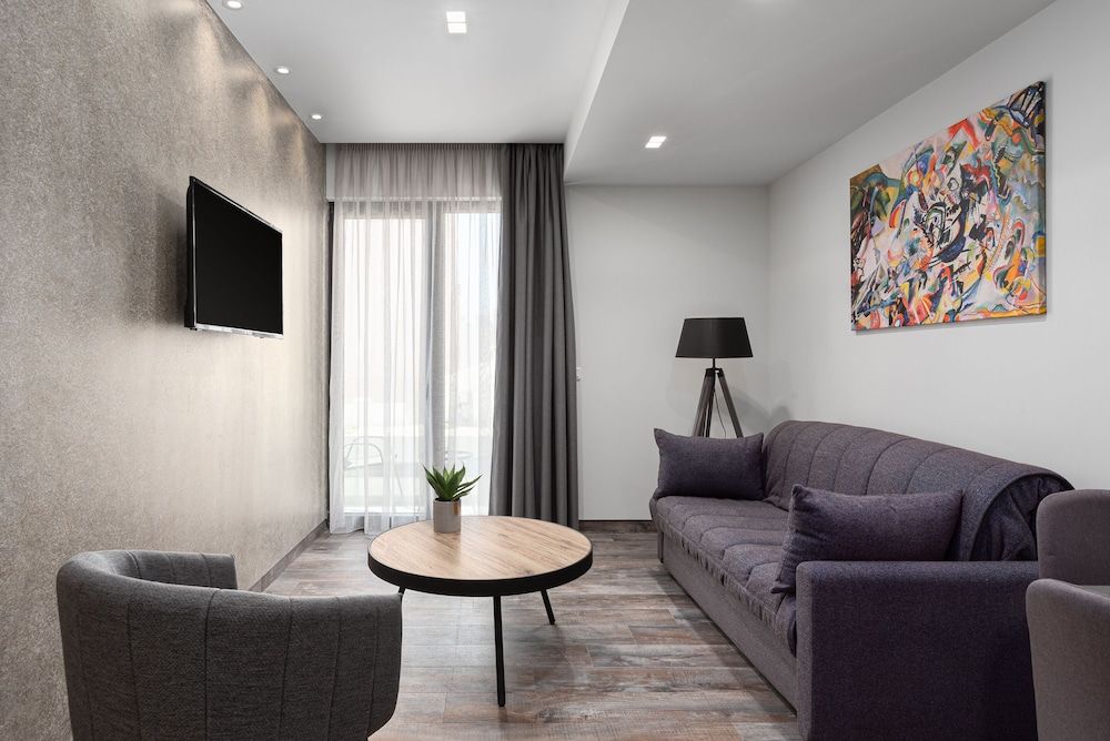 Athenian Spirit Deluxe Room, 1 Queen Bed with Sofa bed 8