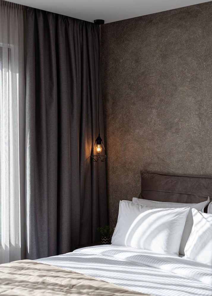 Athenian Spirit Standard Room, 1 Queen Bed 5