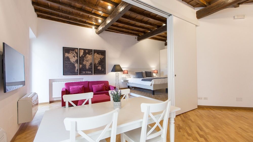 Rental in Rome Trastevere Atmosphere Apartment, 3 Bedrooms 18