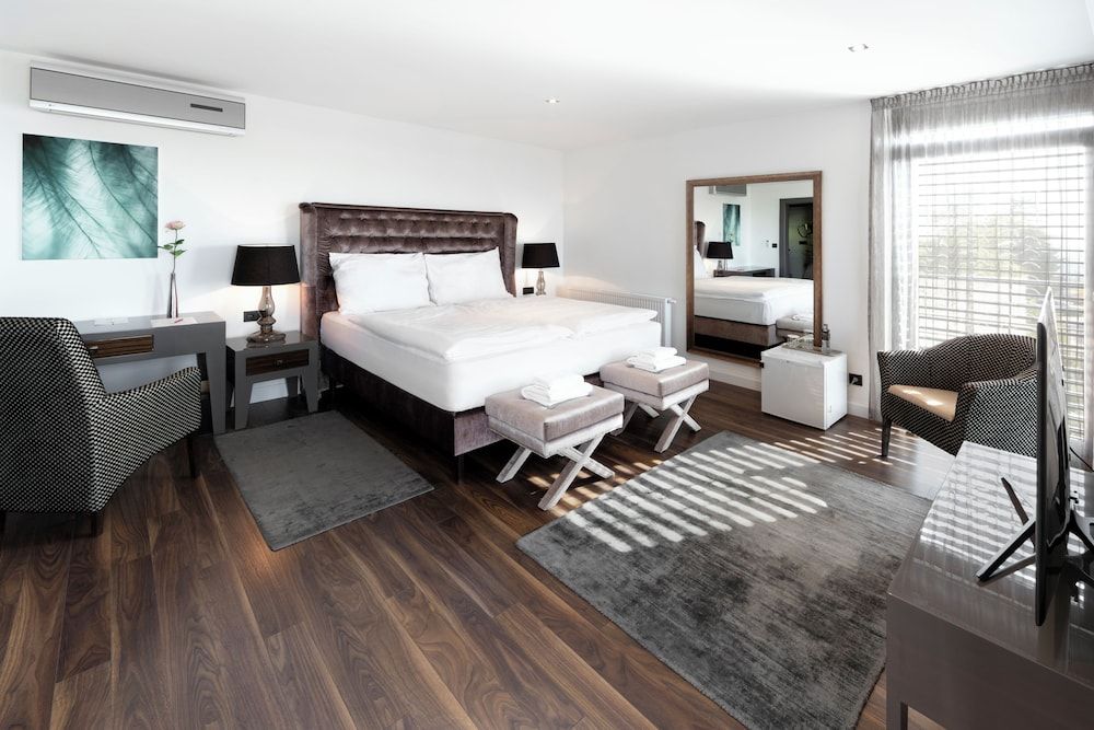 Business Room