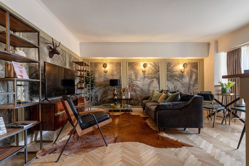 HOLT - Bagheera and Mowgli Deluxe Apartment, 2 Bedrooms, Private Bathroom, City View 24