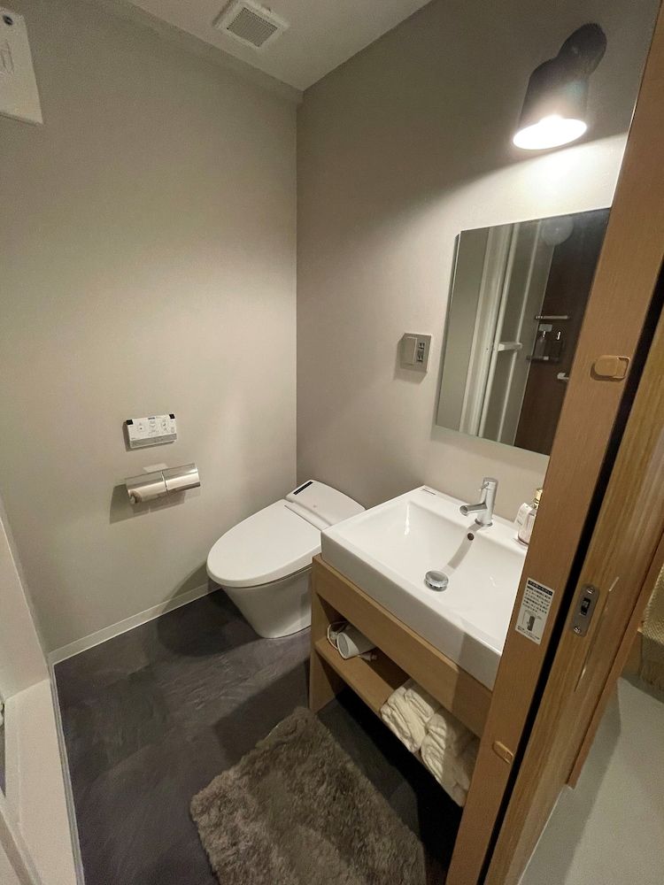 undefined R Hotel Namba 9