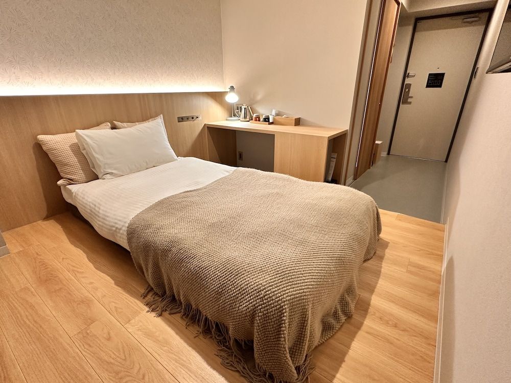 undefined R Hotel Namba 7