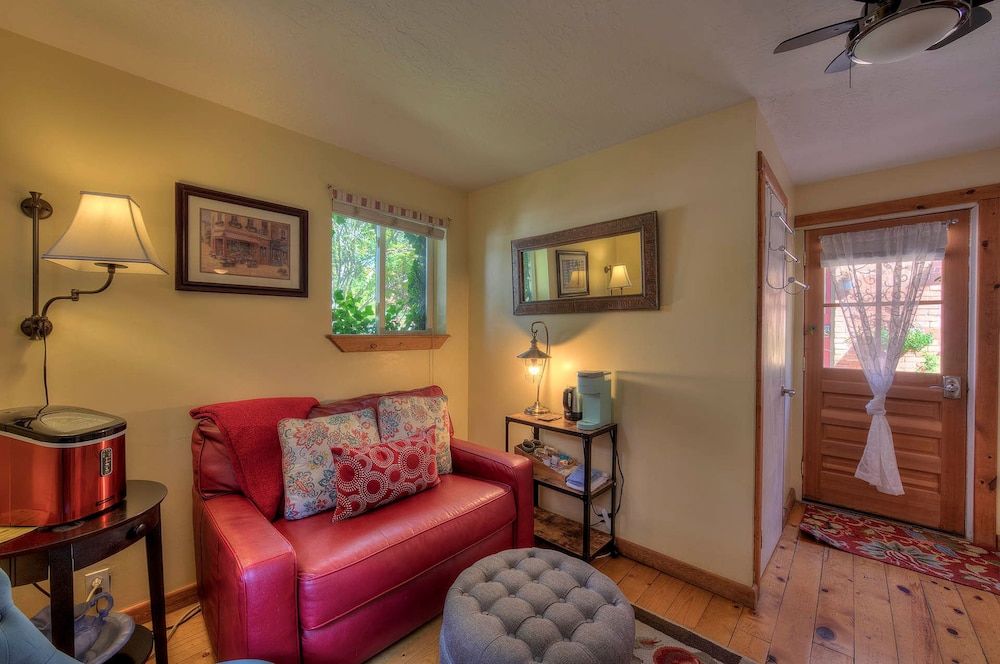 undefined Cali Cochitta Vacation Rentals 4