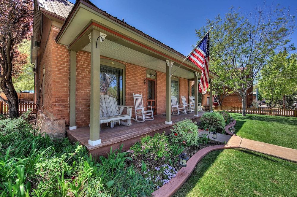 undefined Cali Cochitta Vacation Rentals 2